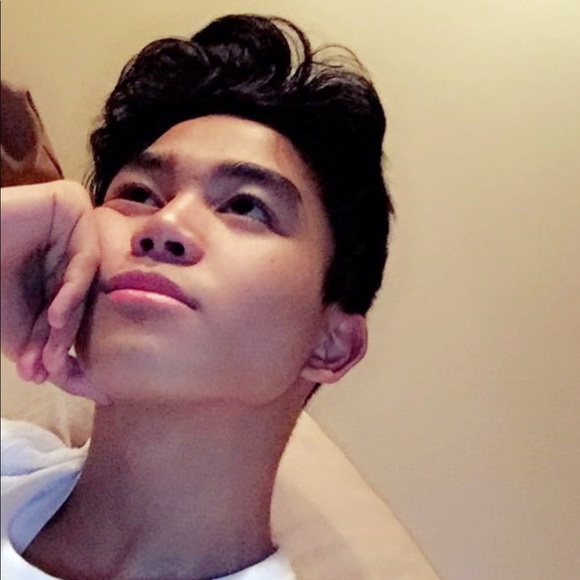 Meet your Posher, Emmanuel - Picture 1 of 1